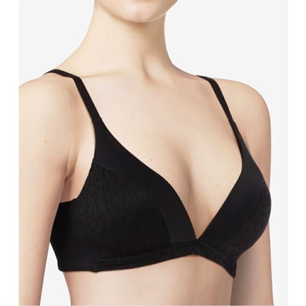 Chantelle Elegant Black Lace Bra